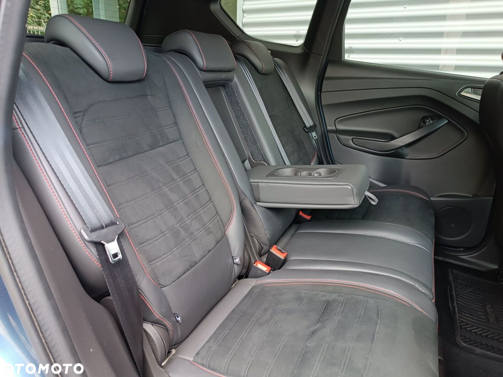 Ford Kuga - 36
