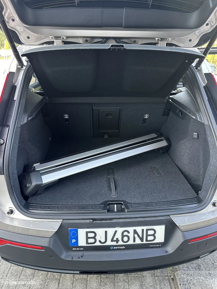 Volvo XC 40 1.5 T2 Plus Dark Auto - 29