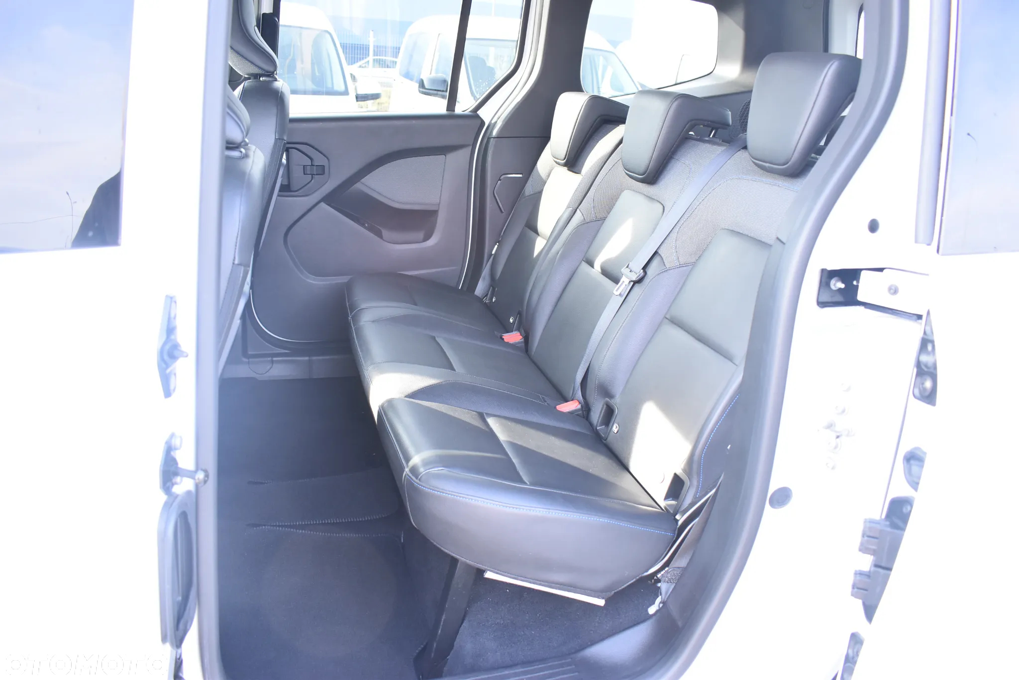 Nissan Townstar Combi 1.3 DIG-T L1 Tekna - 13