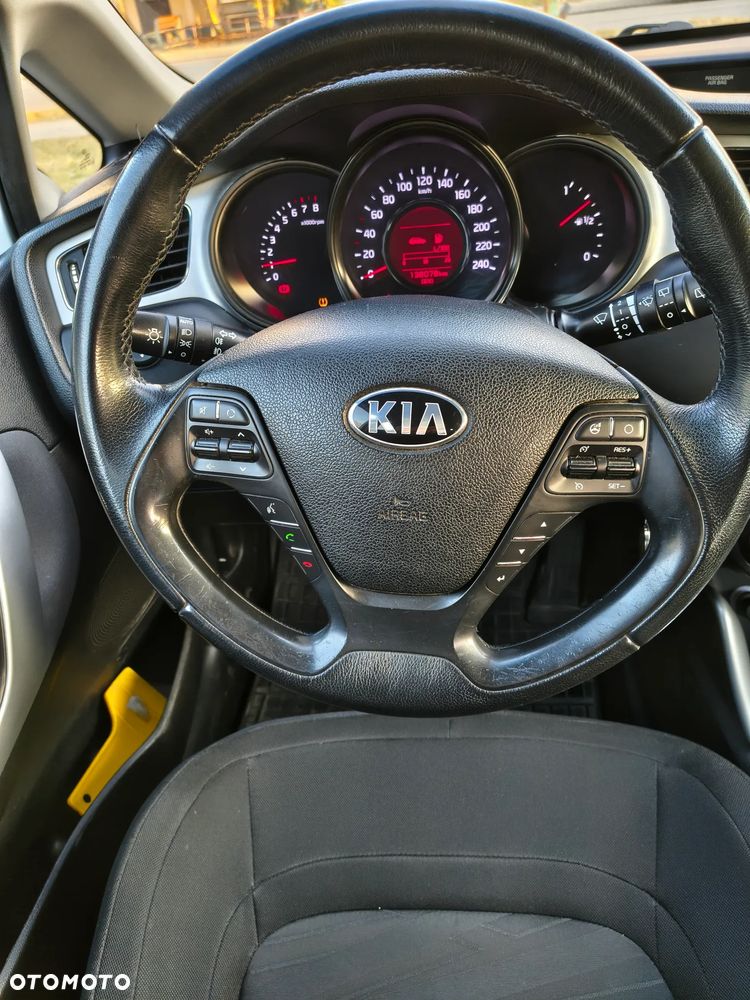 Kia Ceed 1.6 GDI M - 6