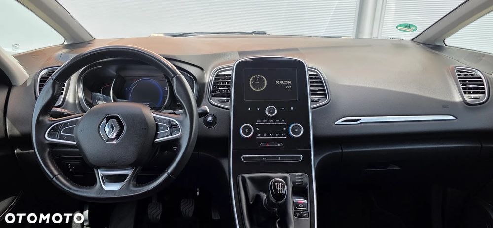 Renault Grand Scenic - 15