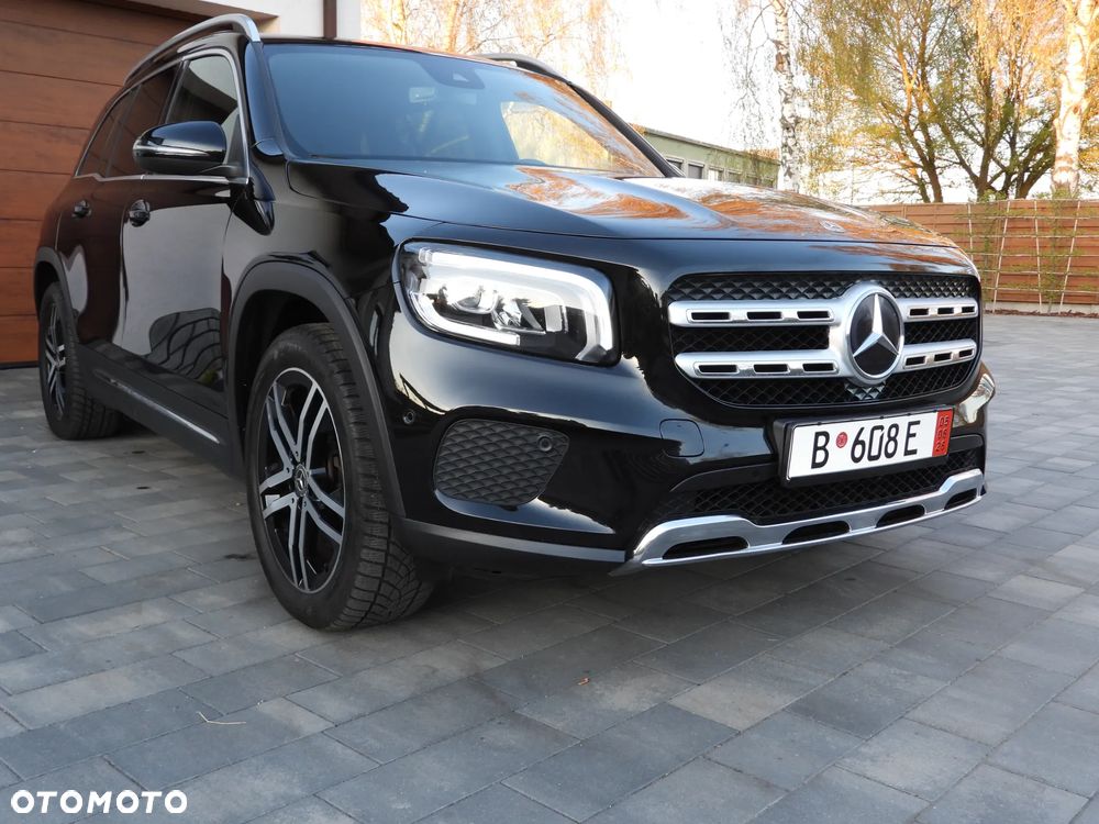 Mercedes-Benz GLB 220 d 4Matic 8G-DCT Progressive - 17