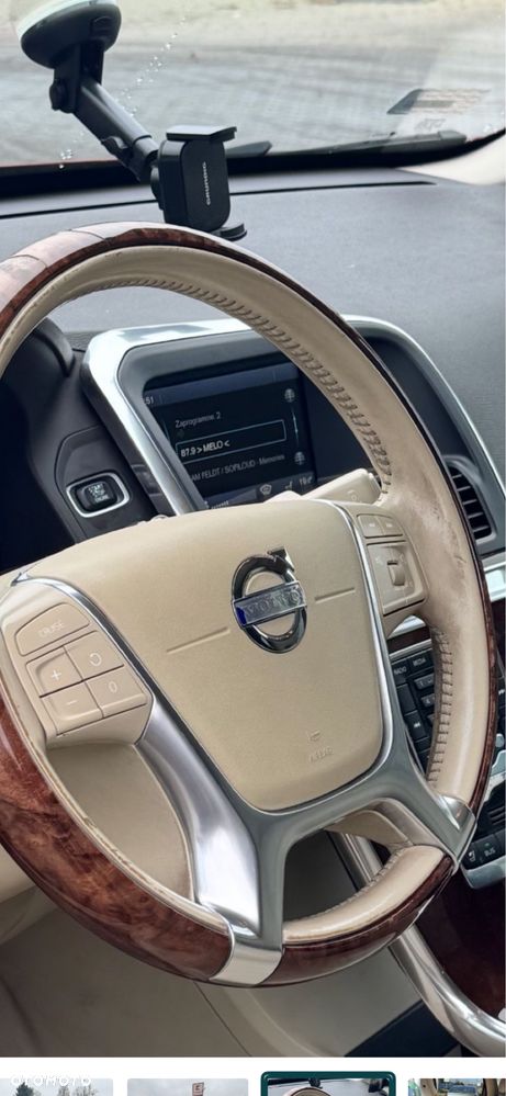 Volvo XC 60 - 8