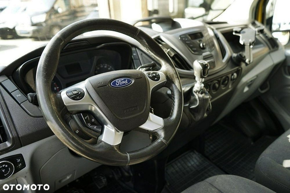 Ford Transit - 18