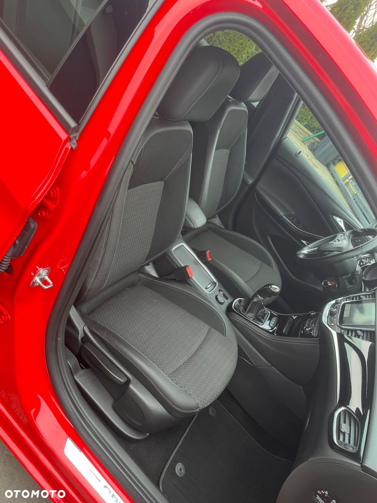 Opel Astra 1.4 Turbo Edition - 19