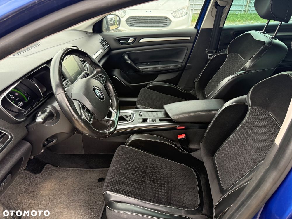Renault Megane 1.5 dCi GT Line EDC - 6