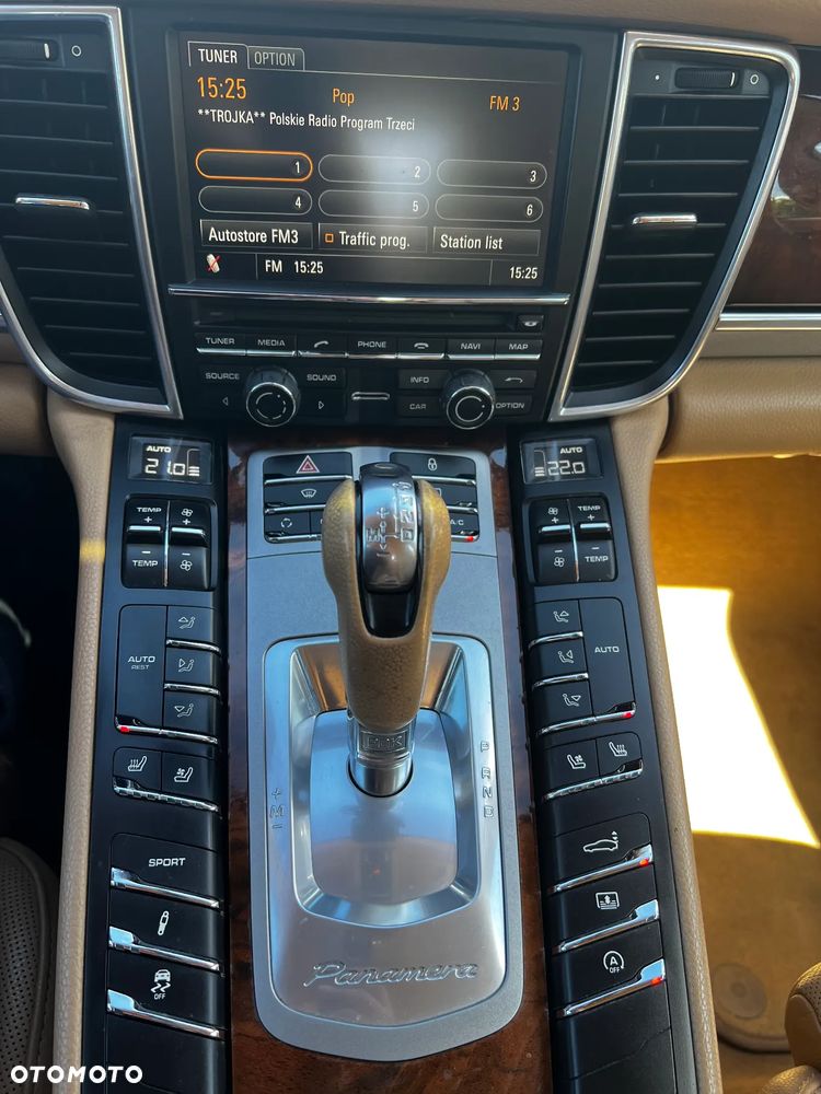 Porsche Panamera 4 - 6