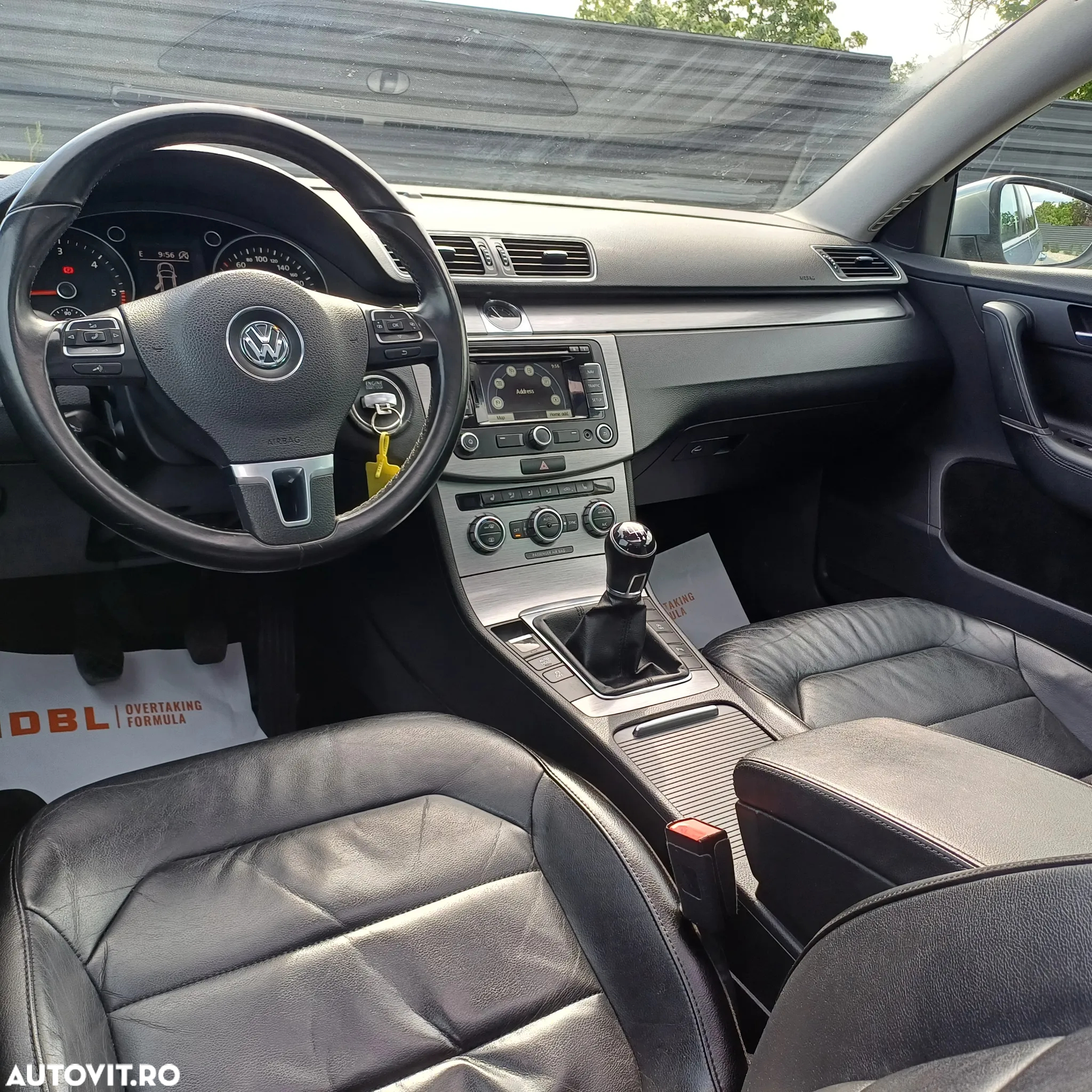Volkswagen Passat Variant 2.0 TDI BlueMotion Technology R-Line - 8