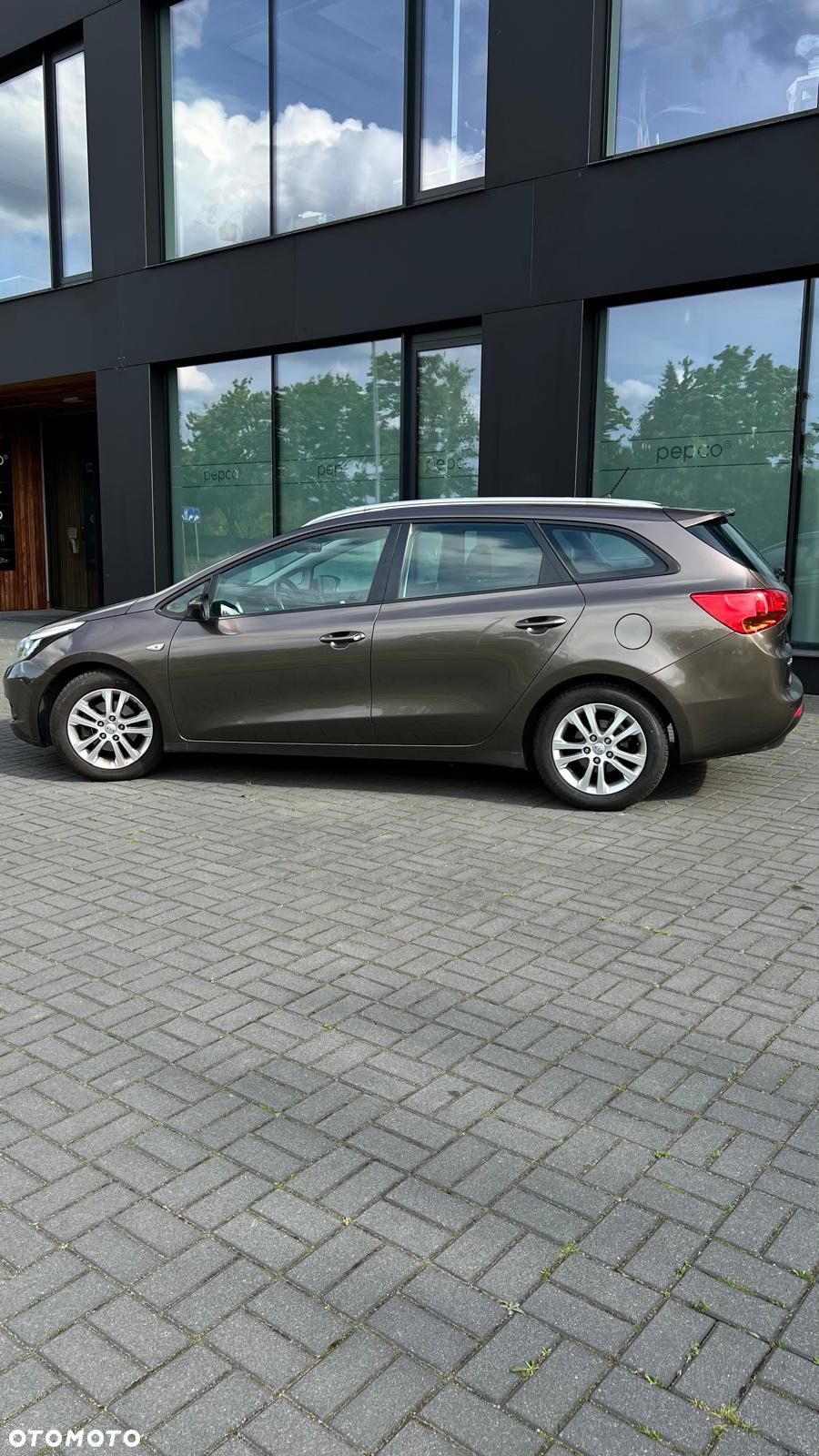 Kia Ceed 1.4 CVVT Attract plus - 3