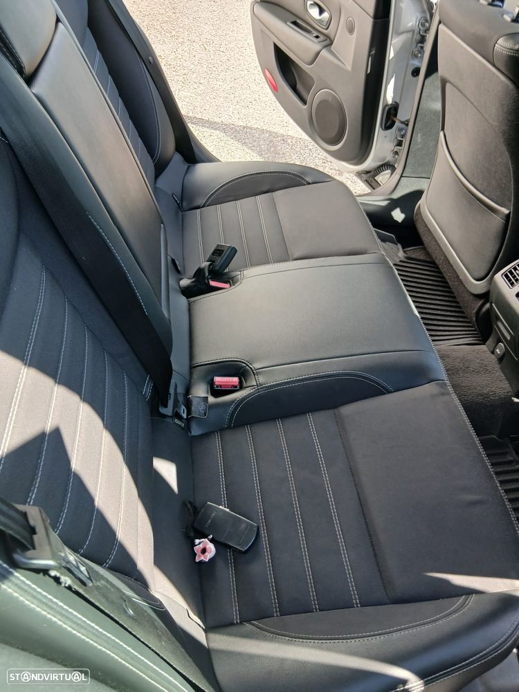 Renault Laguna Break 2.0 dCi GT 4Control - 23