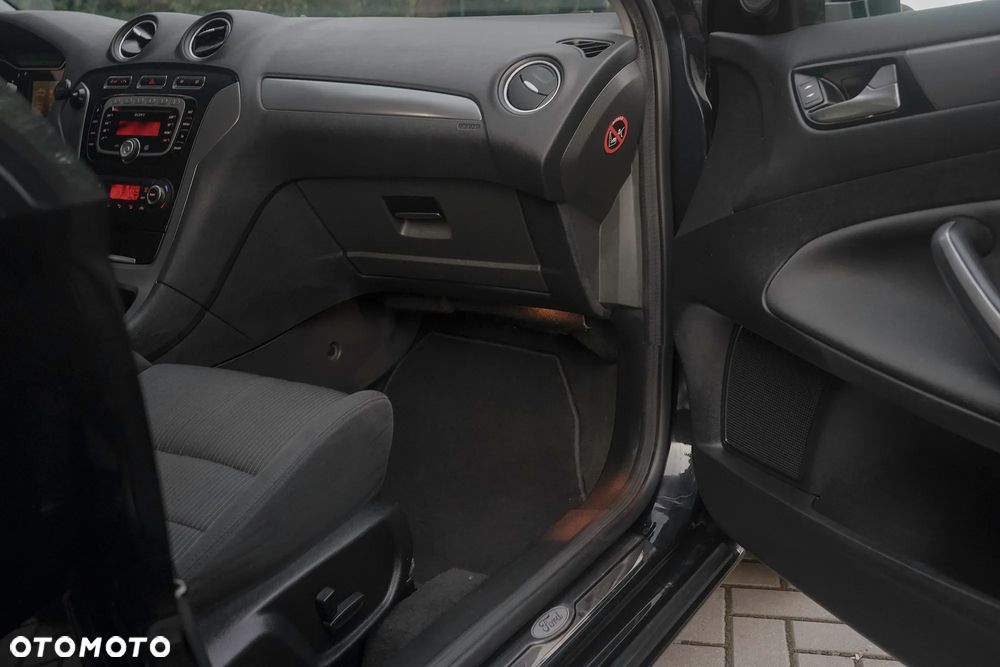 Ford Mondeo 1.6 Eco Boost Titanium - 18