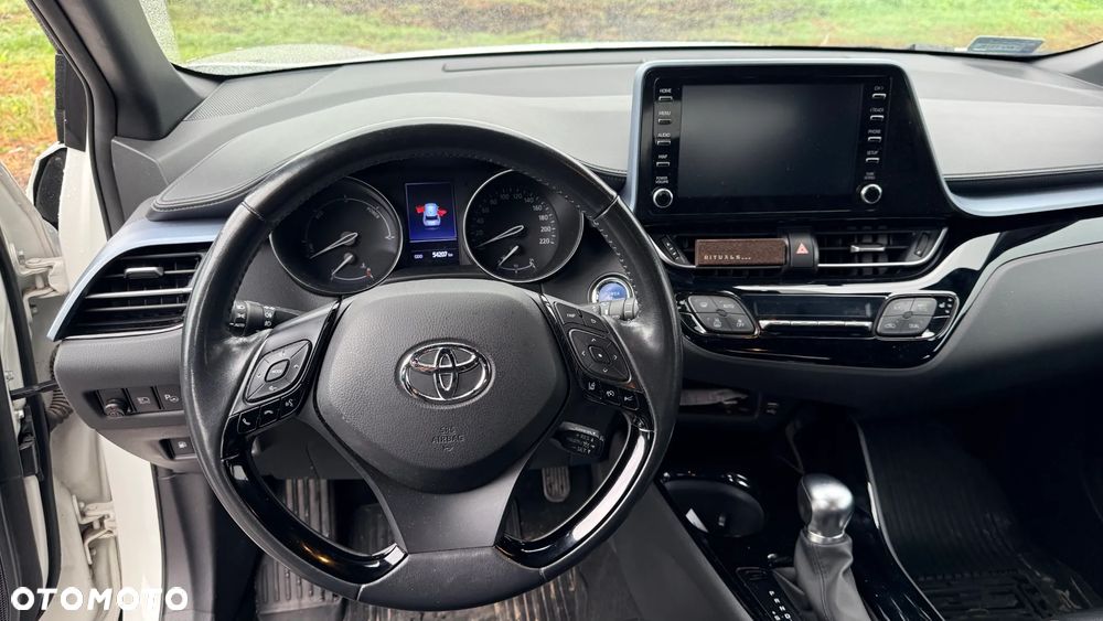 Toyota C-HR - 26