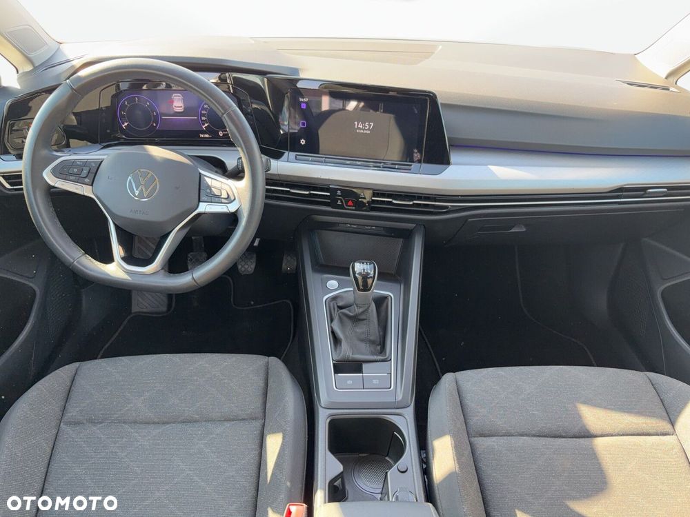 Volkswagen Golf - 10