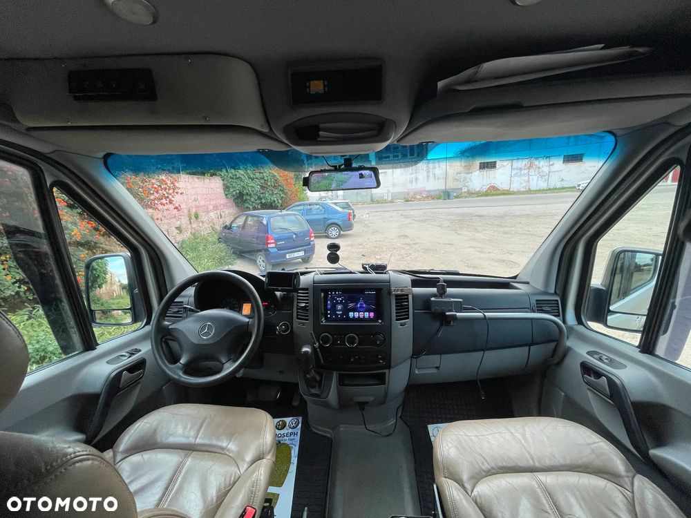 Mercedes-Benz Sprinter - 27