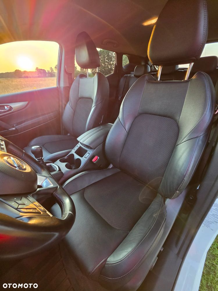 Nissan Qashqai 1.3 DIG-T Tekna - 18