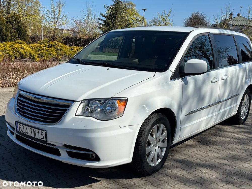 Chrysler Town & Country 3.6 Limited - 1