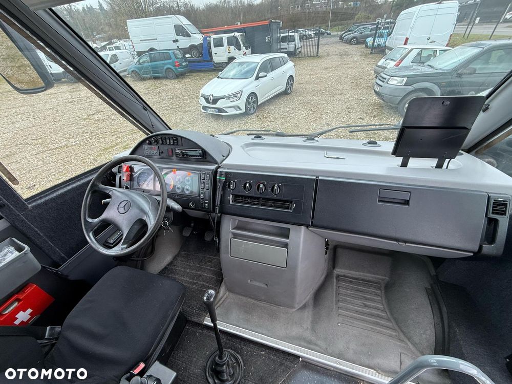 Mercedes-Benz Mediano - 5