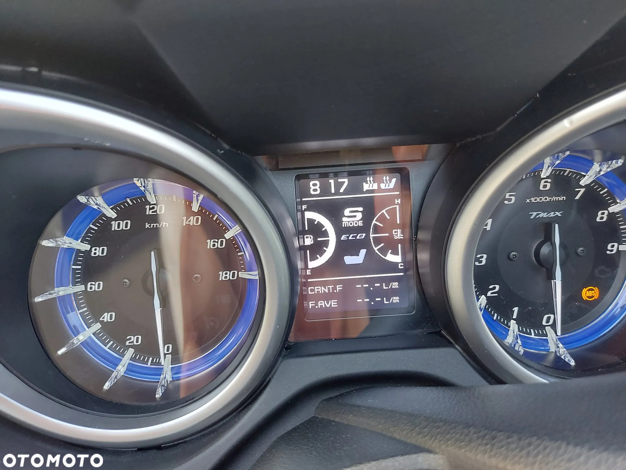 Yamaha Tmax - 19