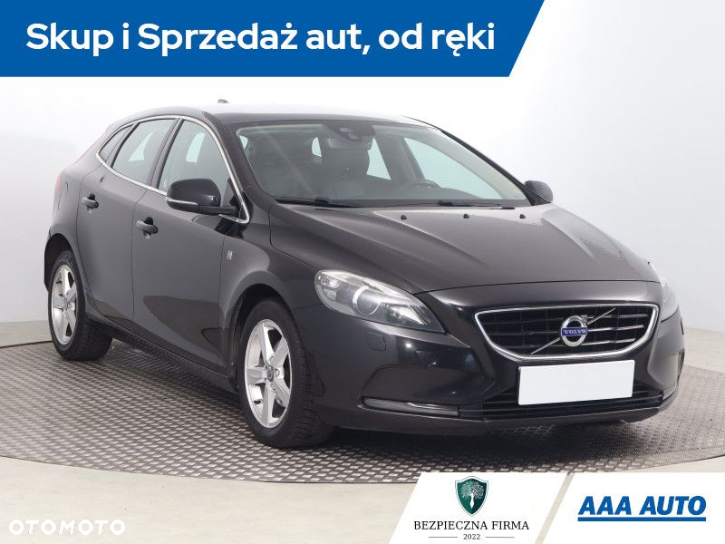 Volvo V40 - 2