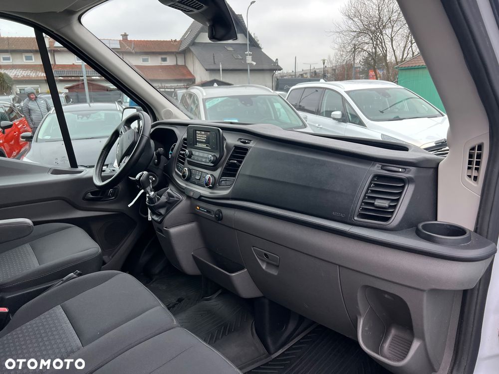Ford Transit - 38