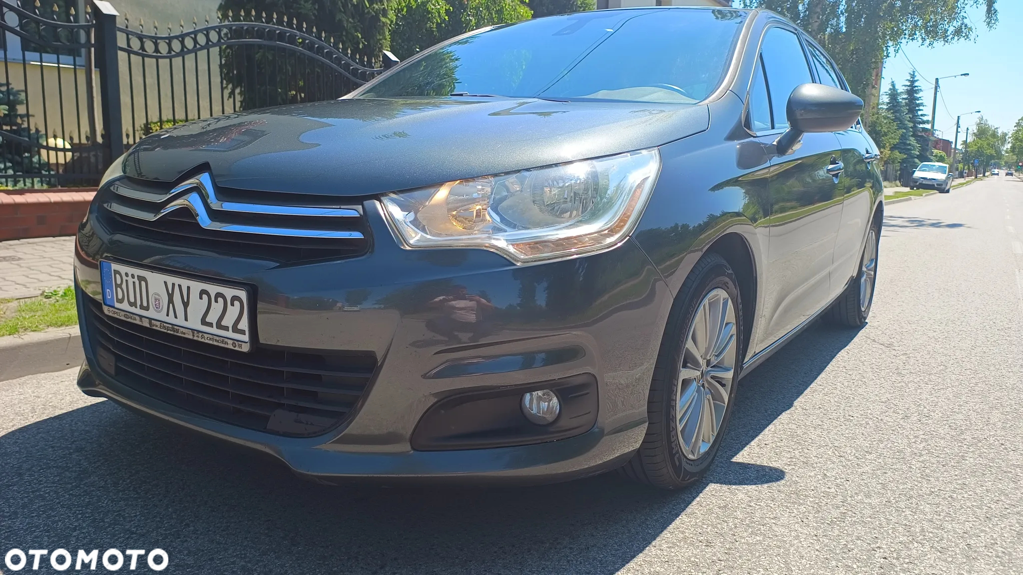 Citroën C4 e-HDi 110 Exclusive - 11