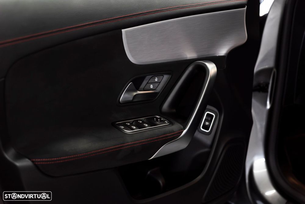 Mercedes-Benz CLA 180 - 12