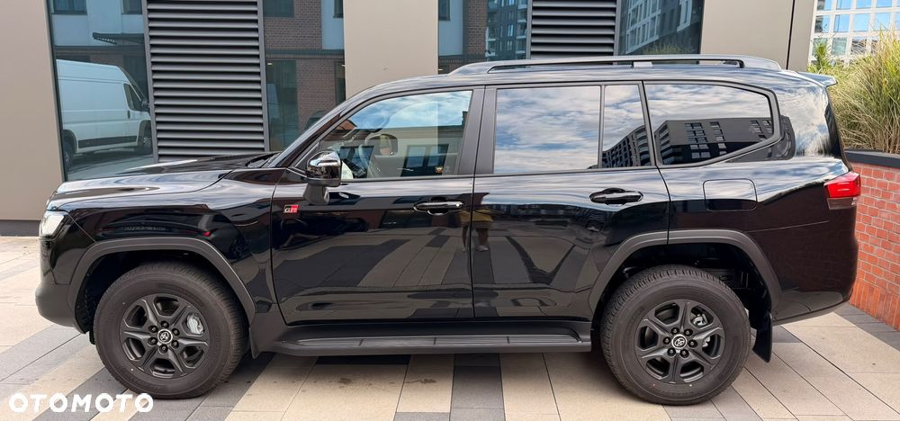 Toyota Land Cruiser - 20