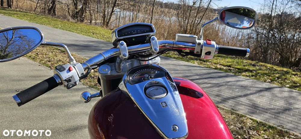 Suzuki Boulevard - 11