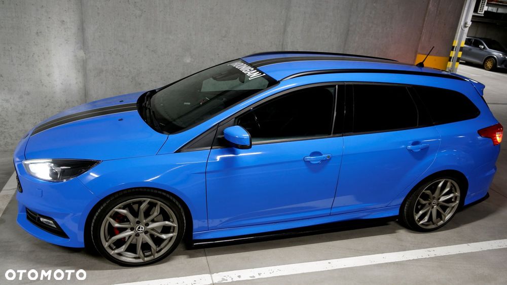 Ford Focus 2.0 TDCi ST PowerShift - 24