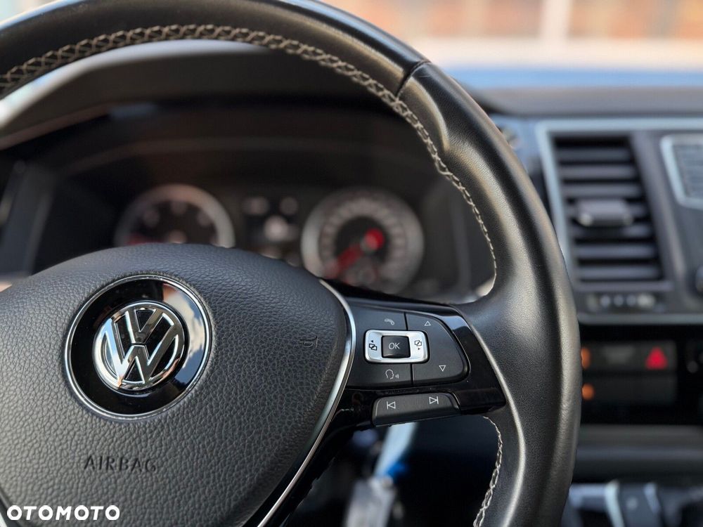 Volkswagen Multivan - 19