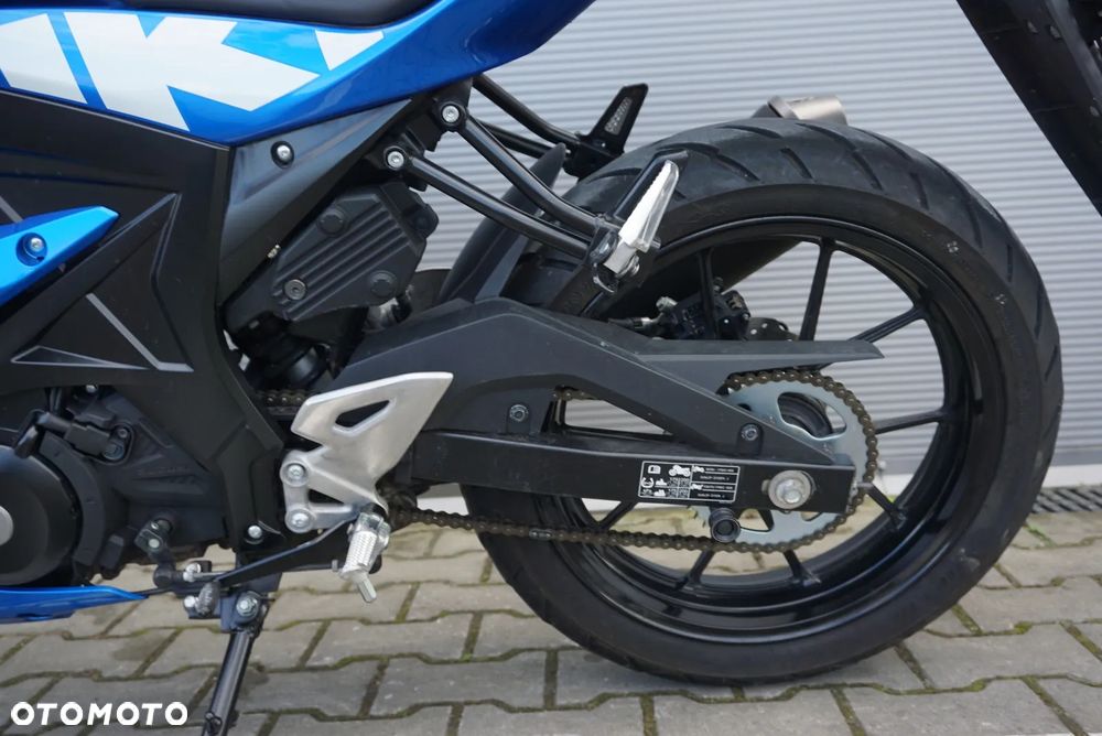 Suzuki GSX-R - 14