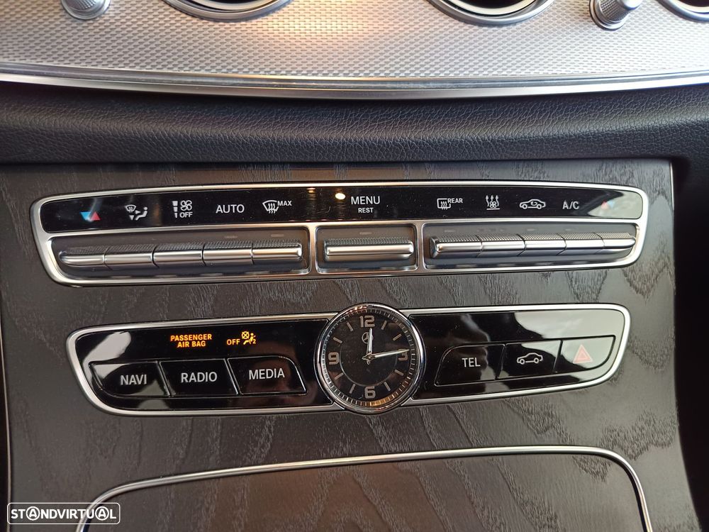 Mercedes-Benz E 300 de AMG Line - 33