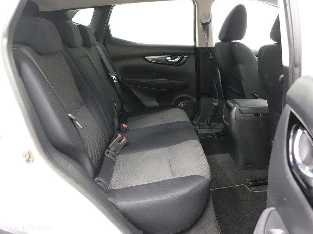 Nissan Qashqai - 23
