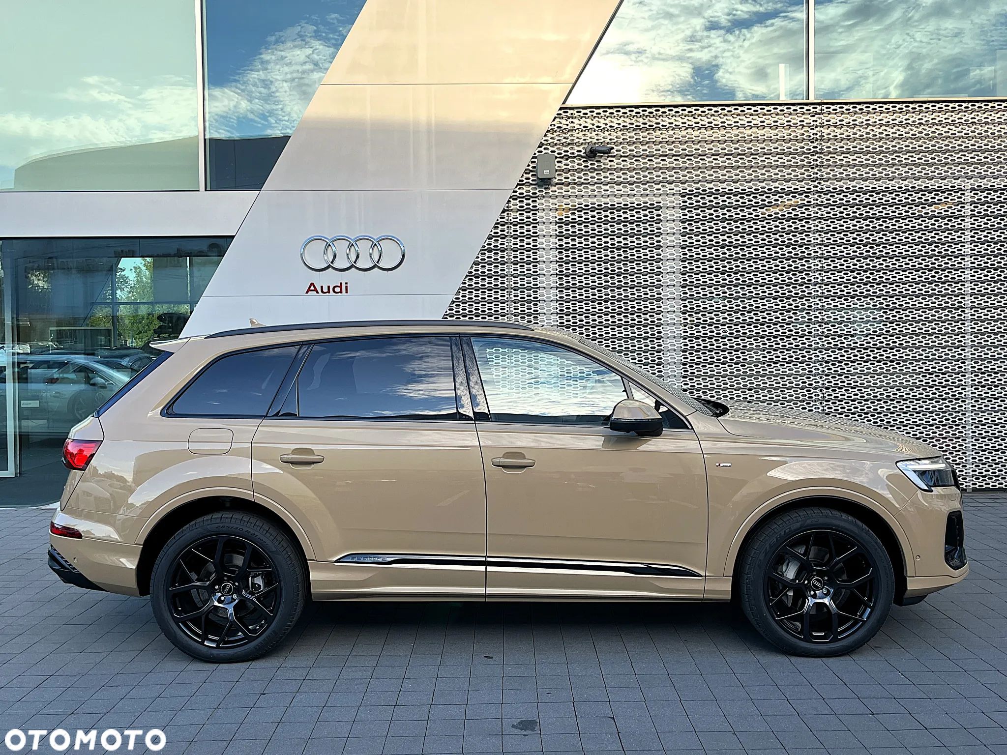 Audi Q7 - 1