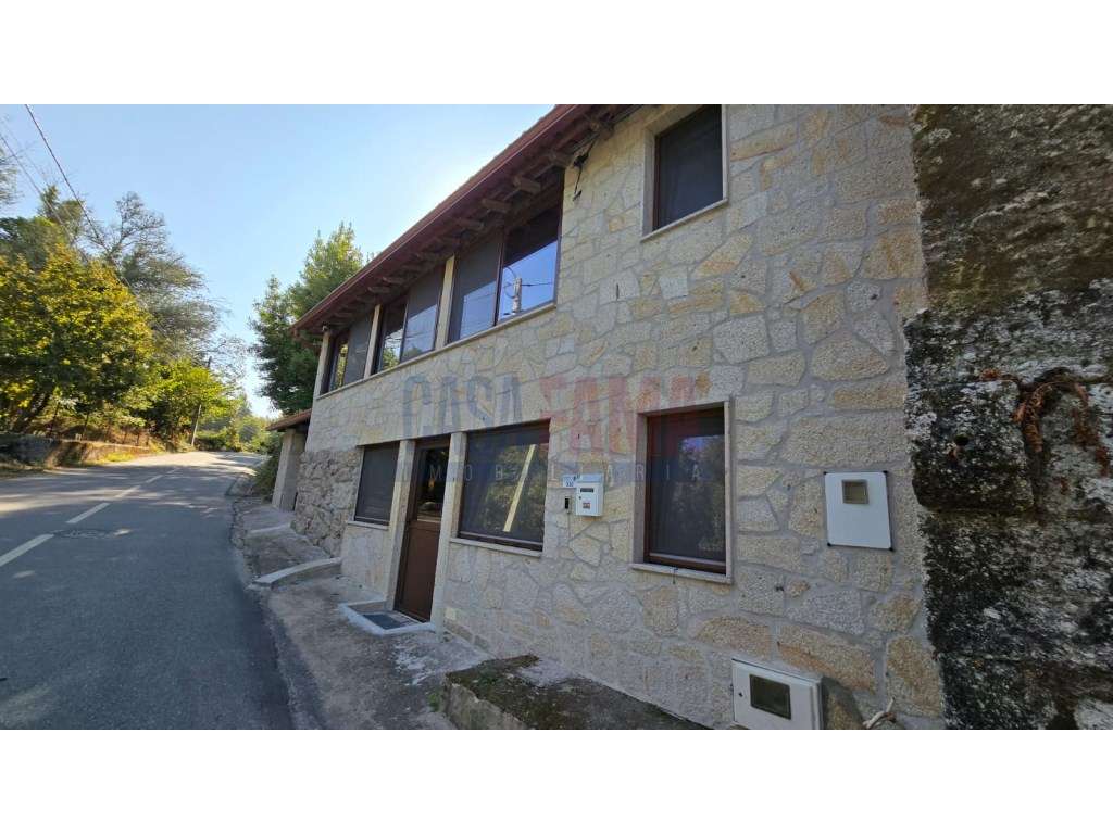 Moradia T2 em Ponte da Barca - Grande imagem: 2/19