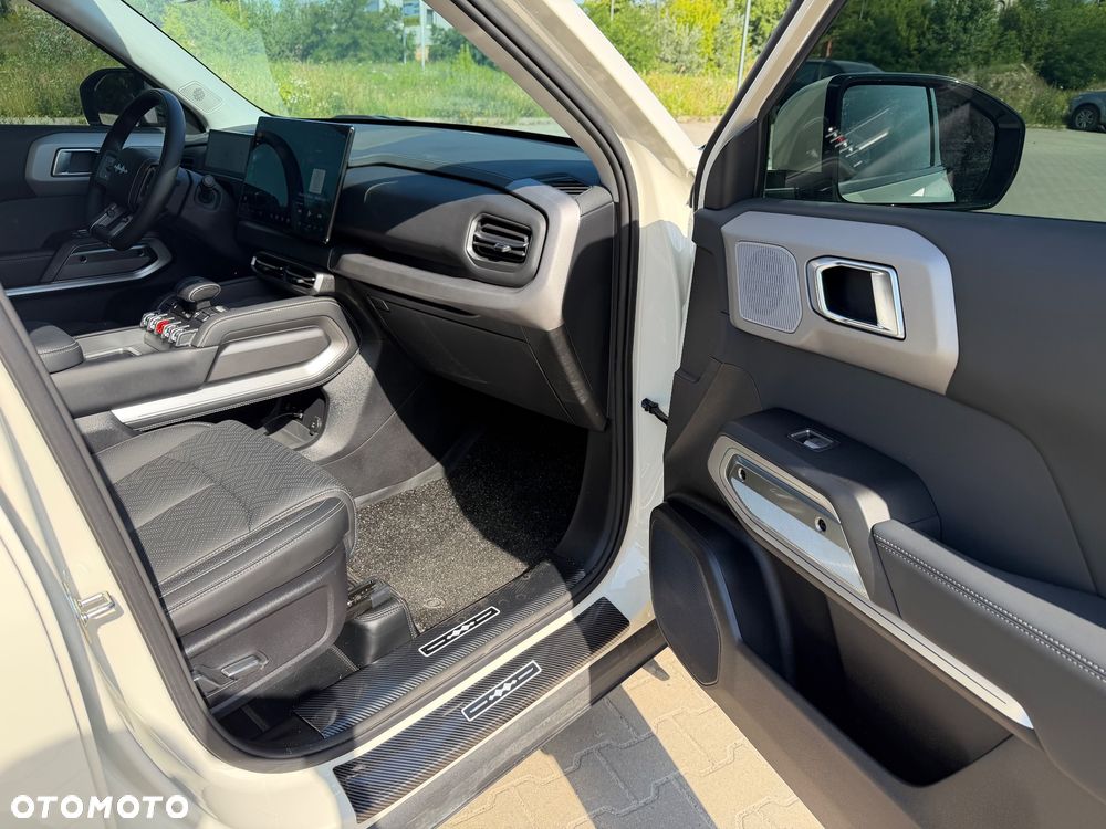 BYD Leopard 5 - 12