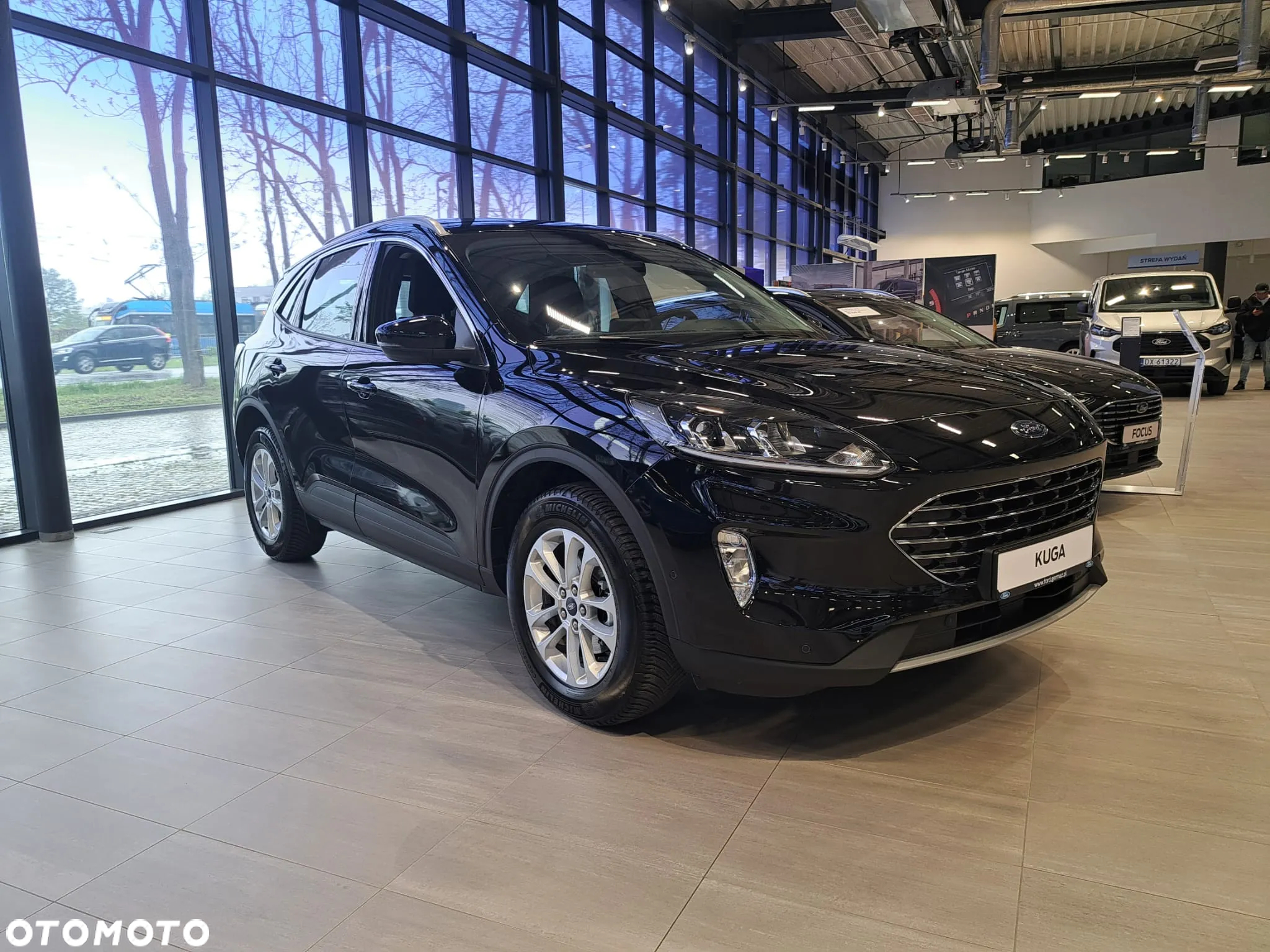 Ford Kuga 2.5 FHEV FWD Titanium - 3