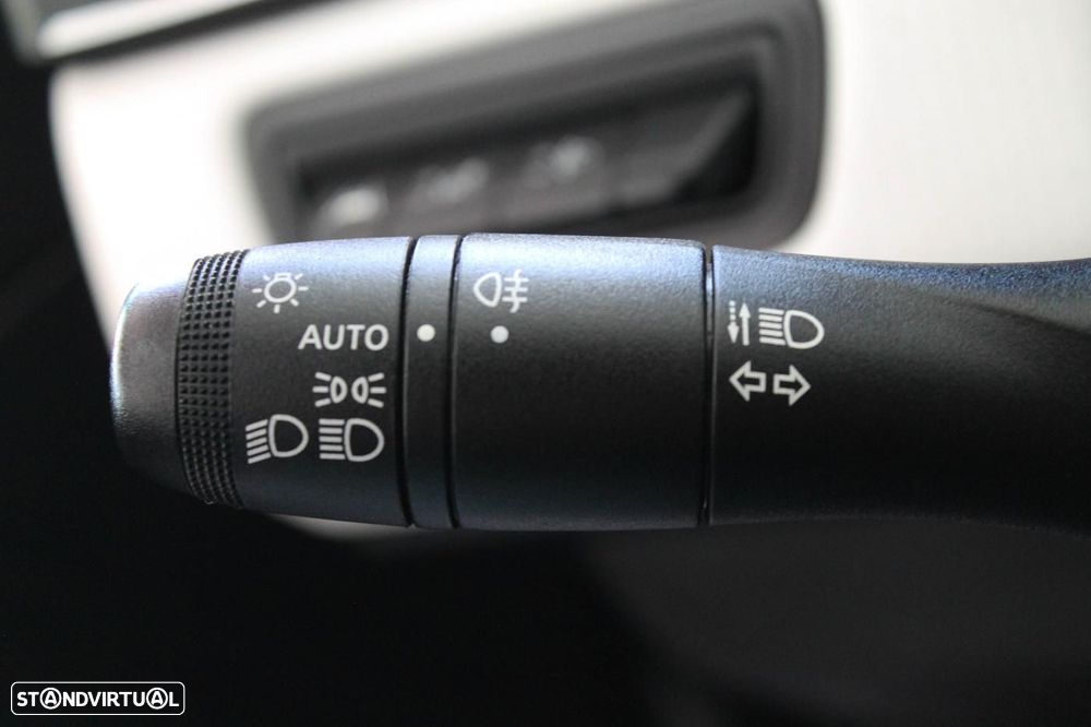 Renault Clio TCe 90 EVOLUTION - 19