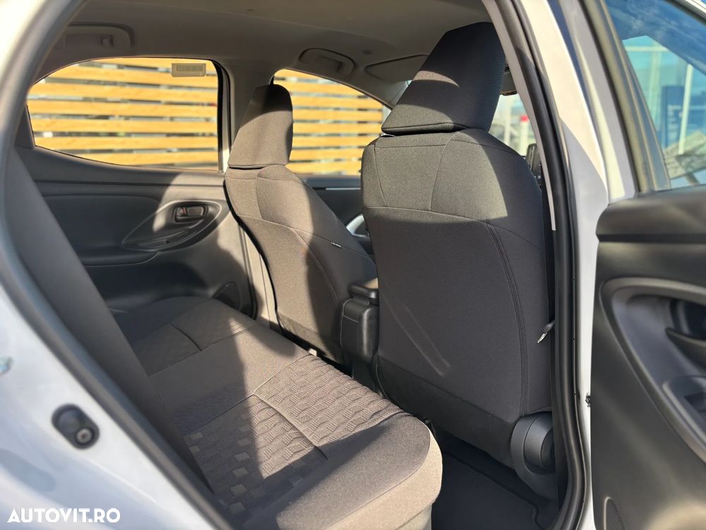 Toyota Yaris 1.5 VVT-i HSD Eco - 9