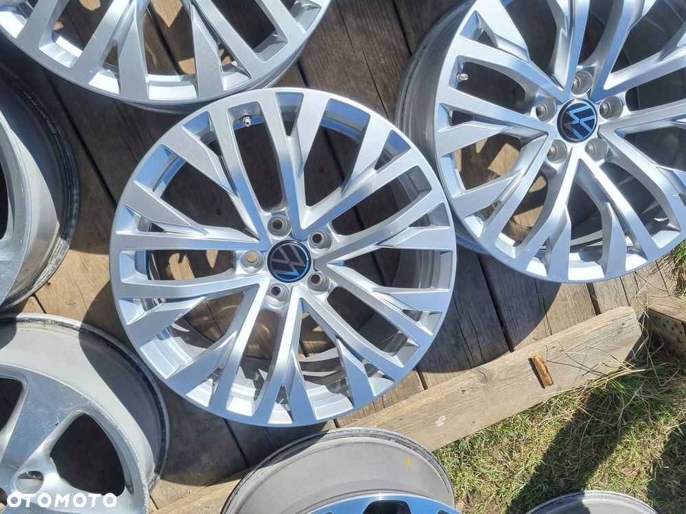 VW TOUAREQ III 760,AUDI Q7,A5,A4 ALLROAD alufelgi 8X18ET25 5X112,super stan - 5