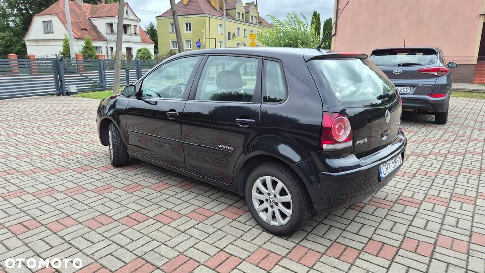 Volkswagen Polo 1.4 16V Comfortline - 4