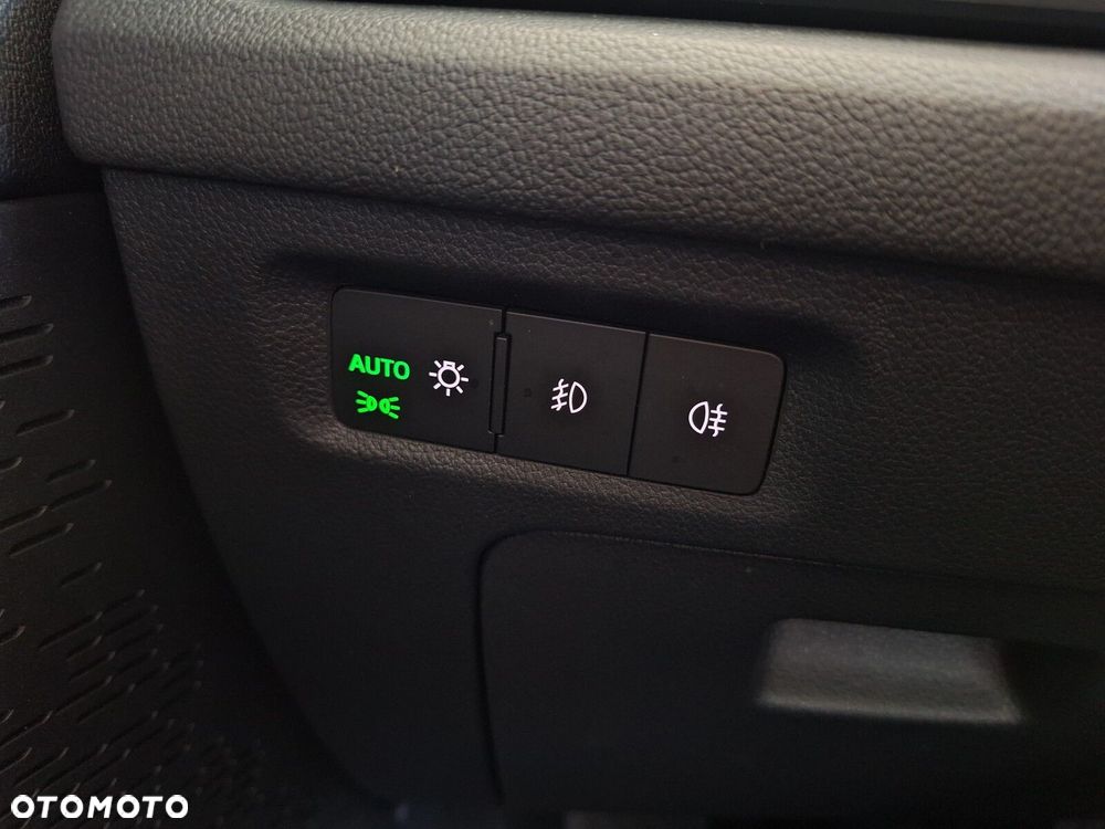 Skoda Octavia 2.0 TDI Ambition - 37