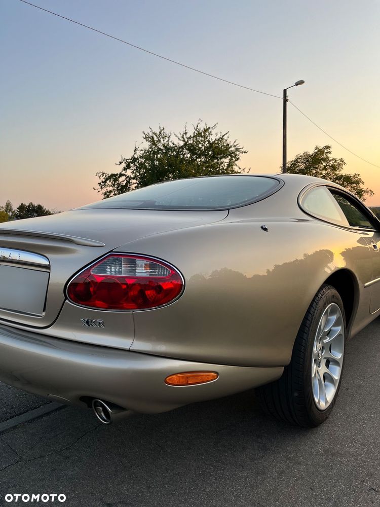 Jaguar XK8 - 18