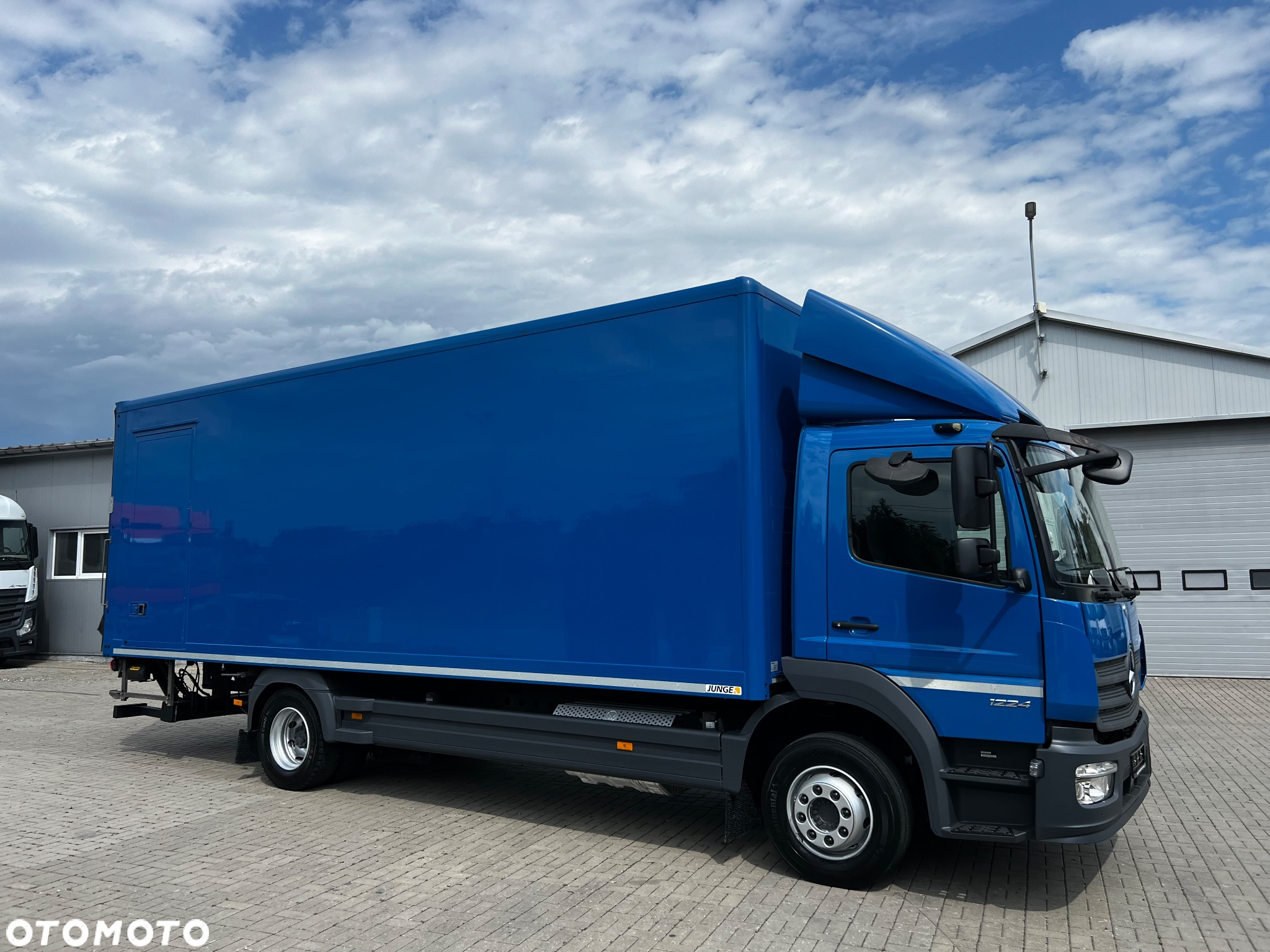 Mercedes-Benz ATEGO - 2