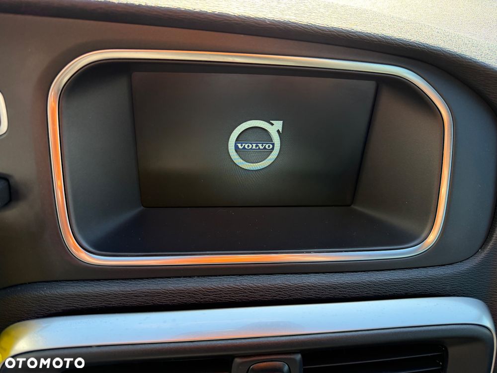 Volvo V40 D2 RDesign - 23