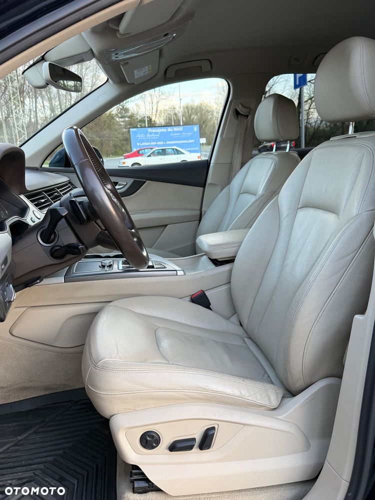 Audi Q7 - 13