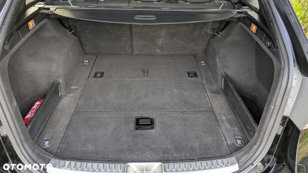 Hyundai i40 Kombi blue 1.6 Family+ - 24