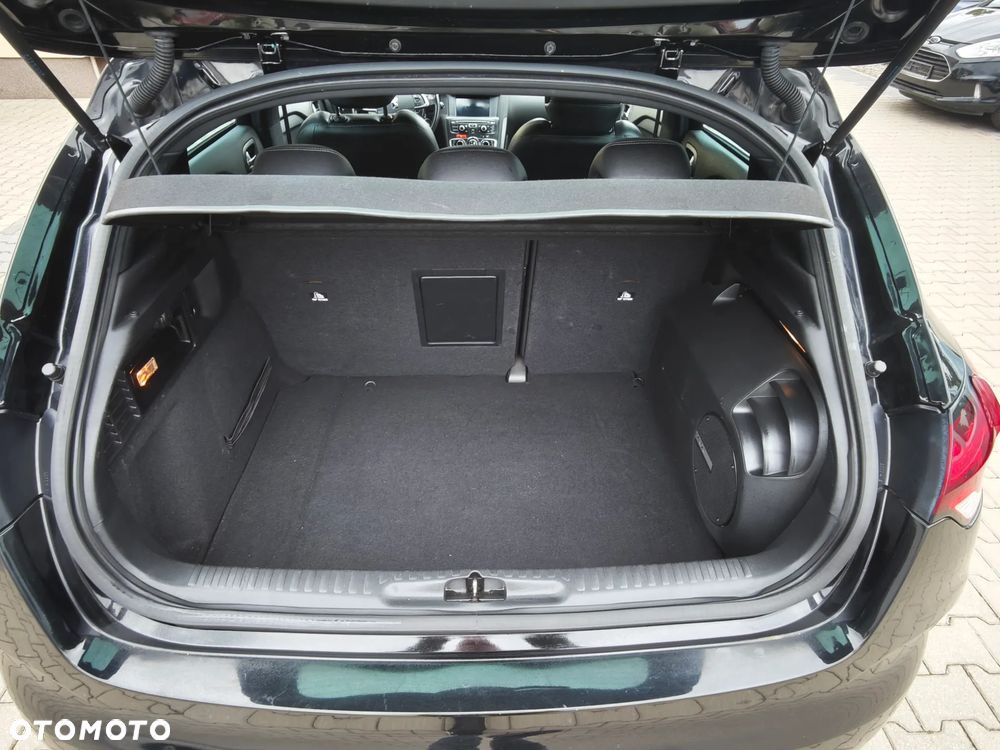 Citroën DS4 e-HDi 110 SoChic - 22