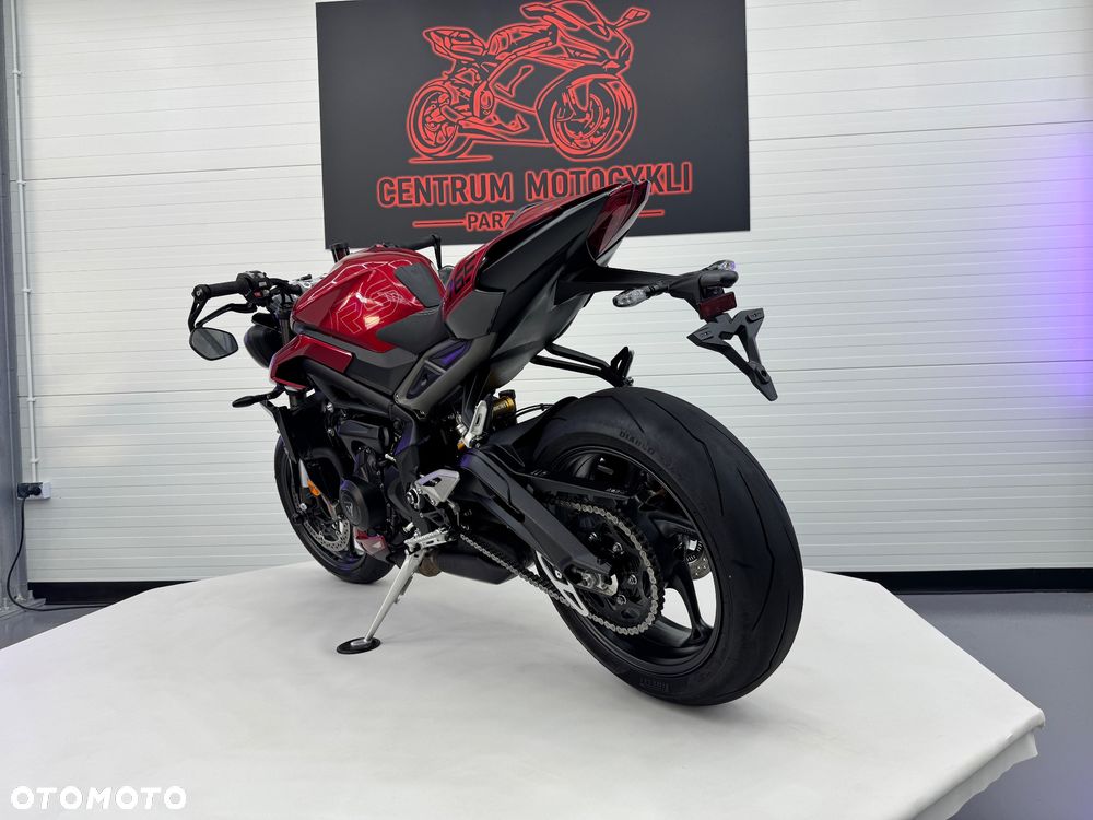 Triumph Street Triple - 7