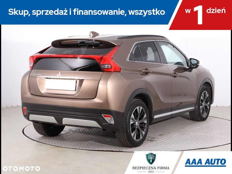 Mitsubishi Eclipse Cross - 6
